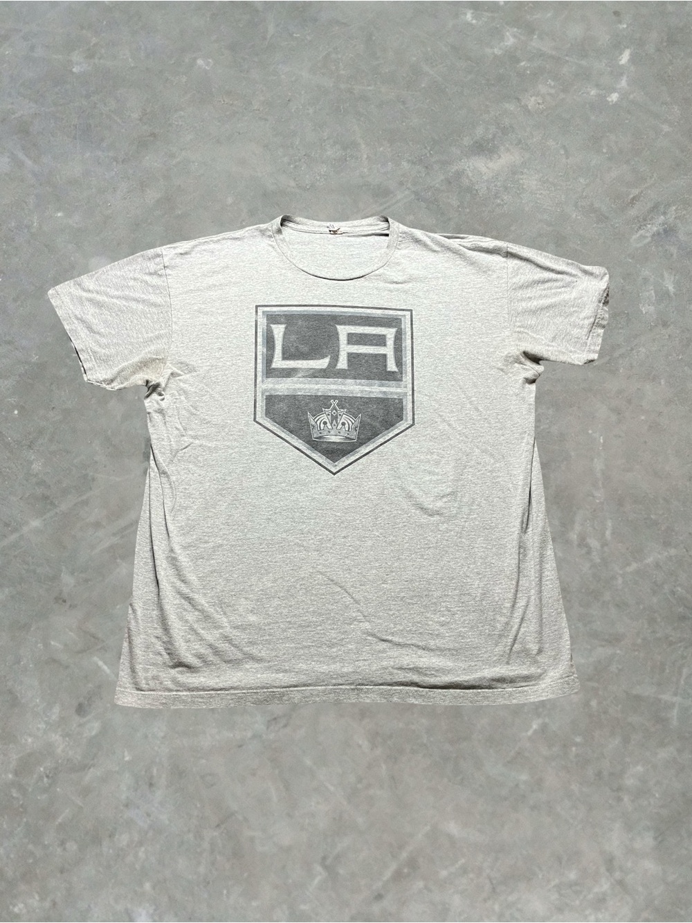 ☀️ Los Angeles Kings Graphic Tee Mens Size XXL Gray/Black